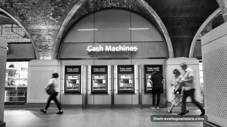 Avoid ATM Fees Abroad With the Right Bank Card